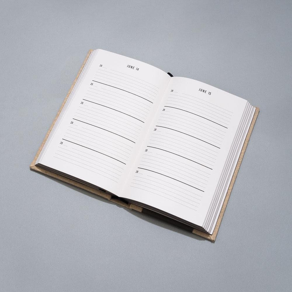 Canvas One Line a Day: A Five-Year Memory Book - The Missing Piece Company