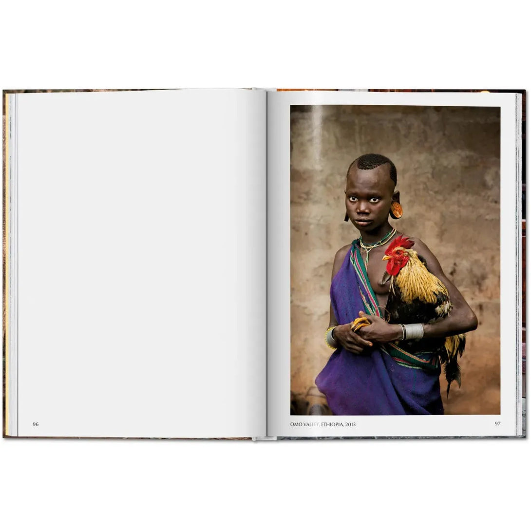 Steve McCurry. Animals - The Missing Piece Company
