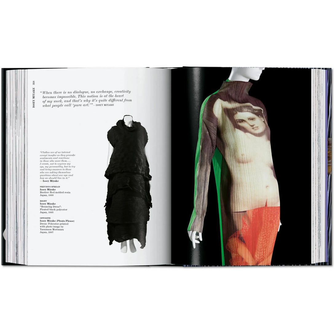 Fashion Designers A-Z. 40th Ed. - The Missing Piece Company